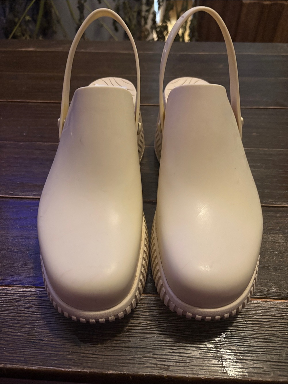 Women’s Sorel Cream Slip-On Clog with Backstrap worn once